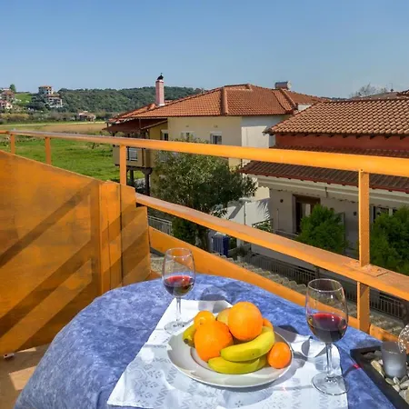 Apartment Xerxis Nea Roda
