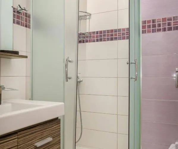 Xerxis Appartement Nea Roda